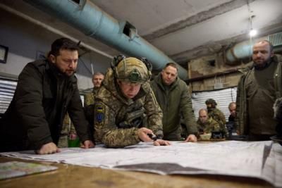 Ukrainian Commander Orders Troop Withdrawal Amid Intense Russian Bombardment