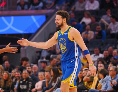 Warriors plan to stick with Klay Thompson’s bench role