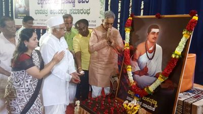 ‘Basavanna laid foundation of democracy through Anubhava Mantapa’