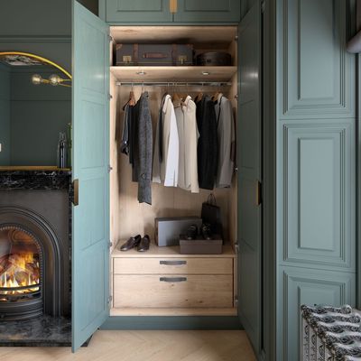 Installing fitted wardrobes – everything you need to know