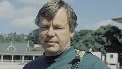 Former South African all-rounder and coach Mike Procter dies at 77