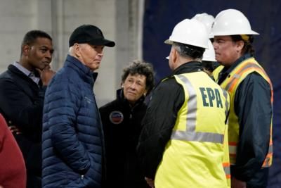 Biden pledges action after toxic derailment in East Palestine, Ohio
