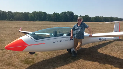 57 year old is world's longest-surviving heart transplant patient