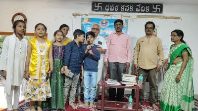 Teach students the philosophy of Yogi Vemana, says Kaumudi Parishad president