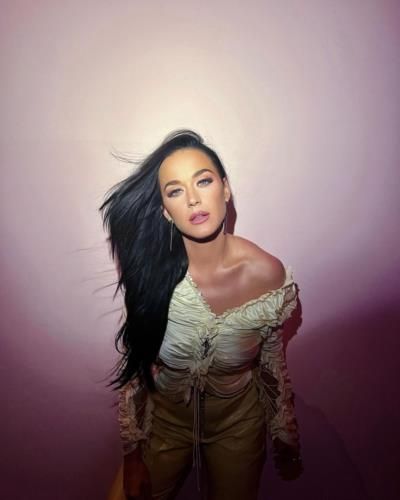 Katy Perry Stuns Fans with Elegant Photoshoot on Social Media