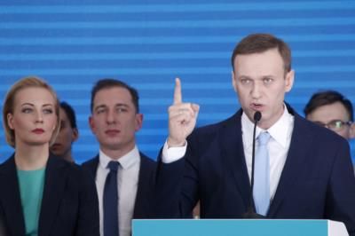 Germany Pushes for EU Sanctions on Russia over Navalny