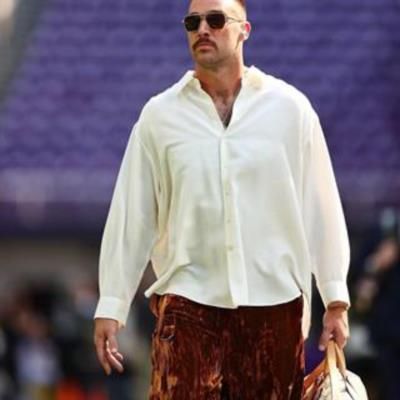 Travis Kelce awarded Athlete of the Year at People's Choice Awards