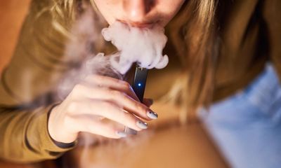 Australians back stronger regulation on vapes including a ban, study finds