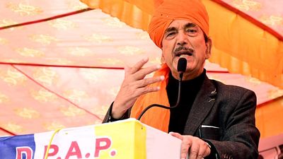 Azad’s allegations that NC’s Abdullahs sought late-night meetings with the BJP spark feud