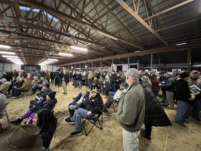 Hundreds gather at Bourbon County farm in path of proposed Bluegrass Station expansion