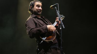 “I’m just going to play my mandolin, all right?”: Mumford & Sons fan Noah Kahan says he doesn’t care about being cool and weighs in on the Universal Music vs TikTok debate