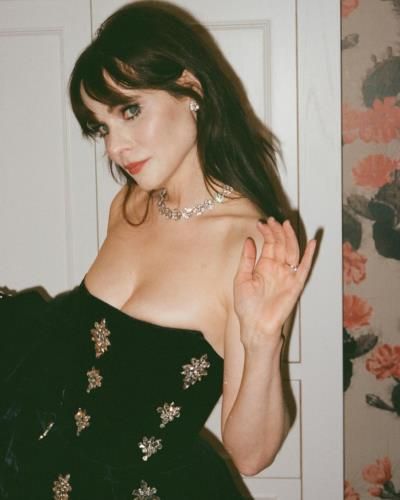 Zooey Deschanel Stuns In Elegant Black Outfit On Instagram