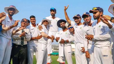 Vidarbha storm into Ranji Trophy knockouts with big win
