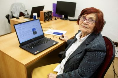 Senior Czechs Refine Wikipedia As Retirement Hobby