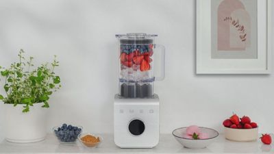 Smeg Professional Blender (BLC01) review – simplicity, luxury, and quality