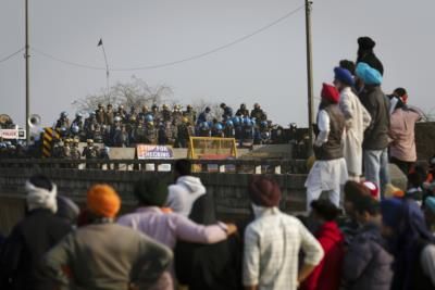 Indian Farmers Reject Government Proposal, Continue March To Delhi