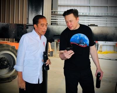 Chinese Rocket Failure Boosts Spacex In Indonesia