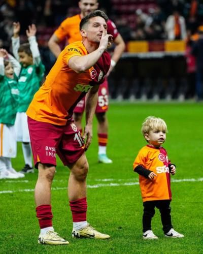 Dries Mertens: Bonding With Son On The Football Field