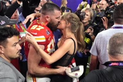 Taylor Swift And Travis Kelce Auction Jersey For Charity