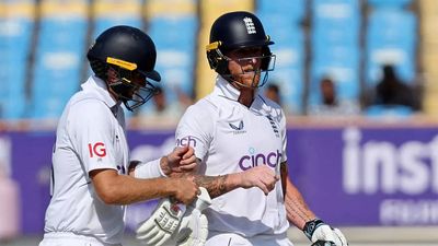 England ignore 'external noise' to boost Root, Bairstow ahead of crucial Ranchi Test