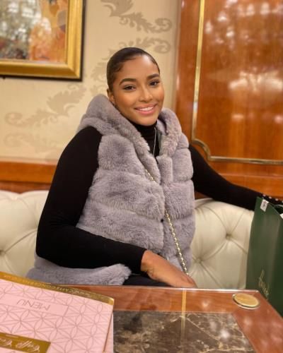 Nashaira Balentien: A Radiant Presence At Miss World Opening Ceremony