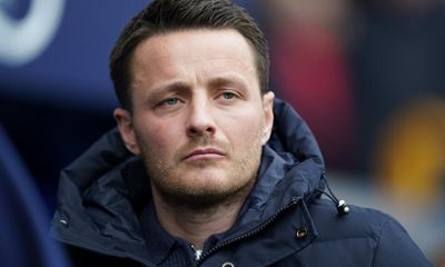 Millwall sack Joe Edwards after 19 games and reappoint Neil Harris