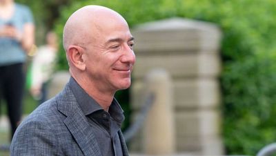 Jeff Bezos Sells More Amazon Stock, Reaching $8.5 Billion This Month