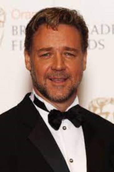 Russell Crowe Debuts Clean-Shaven Look For Upcoming Movie Roles.