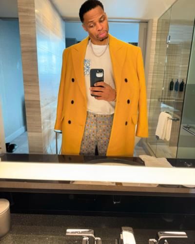 Russell Westbrook's Fashionable Mirror Selfies: A Stylish Showcase