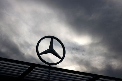 Mercedes-Benz Group AG Ramps Up Shareholder Returns With $3.2 Billion Stock Buyback Announcement