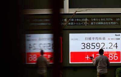 Japan's Nikkei Approaches 1989 Record Levels