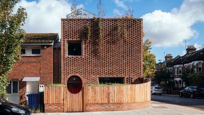 A modern Peckham house by Surman Weston makes the most of an overlooked site