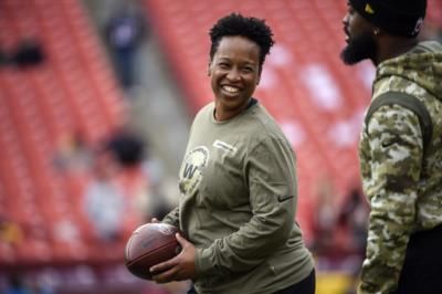 Chicago Bears Hire Jennifer King As First Female Coach