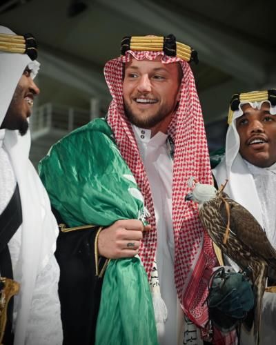 Ivan Rakitic: Embracing Cultural Elegance In Stylish Arabic Attire