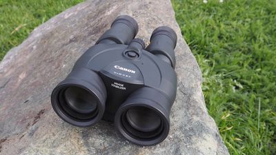 Canon 12x36 IS III binoculars review