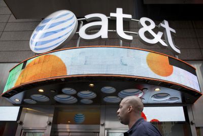 AT&T, T-Mobile and Verizon Outages Cause Major Disruption to Cell Service Nationally