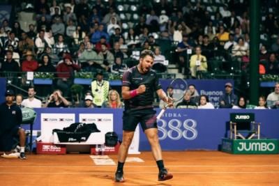 Stan Wawrinka's Tennis Mastery: A Display Of Skill And Determination