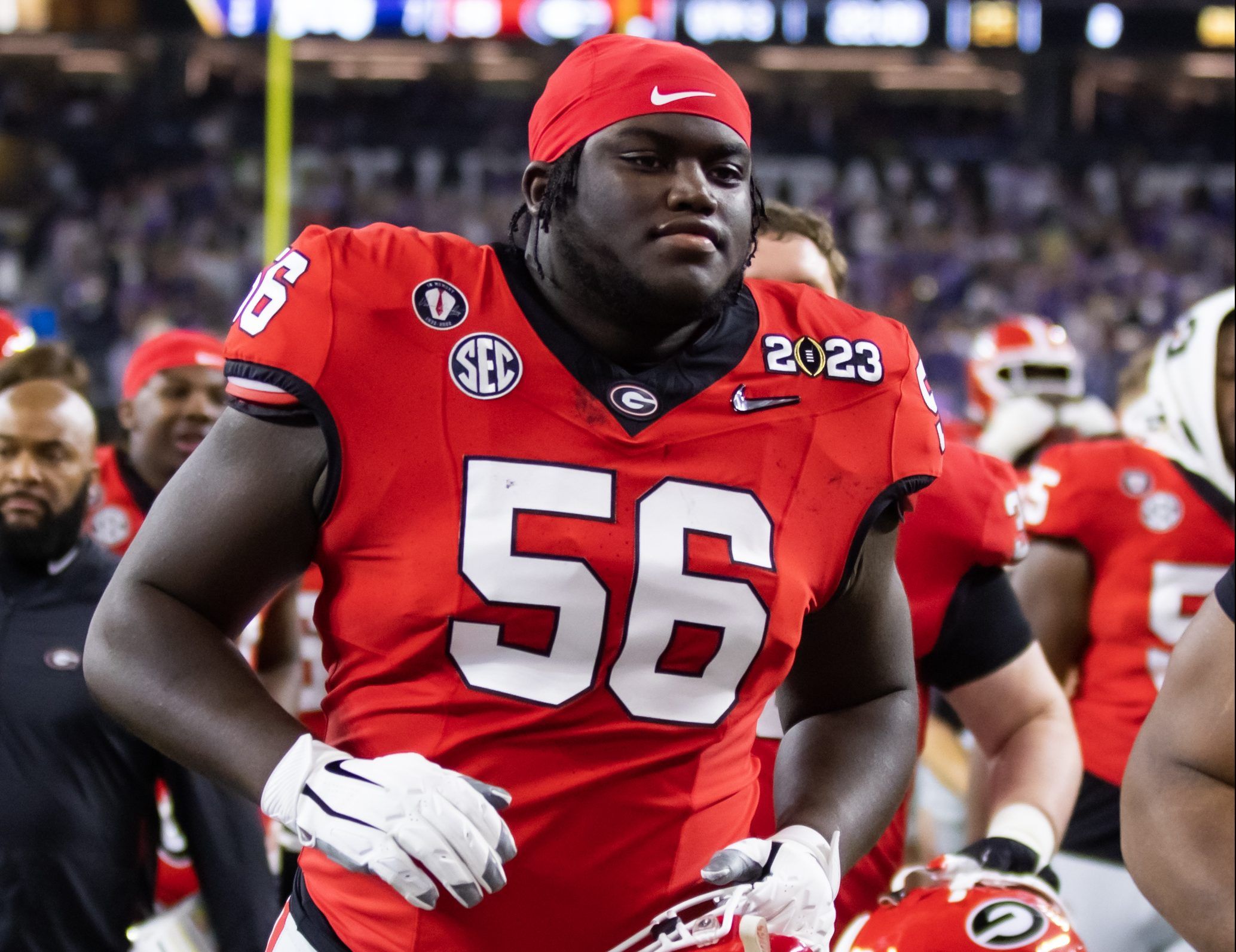 Watch: Georgia OL Micah Morris moves serious weight in…