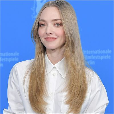 Amanda Seyfried: "Once I Popped Out a Baby, I Was Just Playing Mothers"