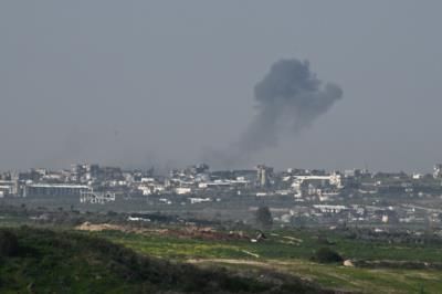 WHO Plans Further Gaza Hospital Evacuations Amid Burials