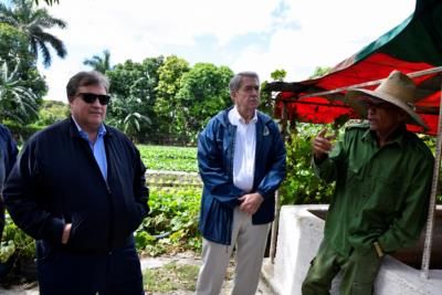 US Officials Monitor Cuba's Private Sector For Agricultural Opportunities