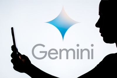 Google Gemini temporarily halts AI-generated images of humans amid uproar