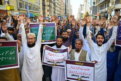 Thousands Protest Pakistan Supreme Court Minorities Ruling
