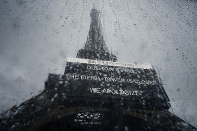 Eiffel Tower To Remain Closed Saturday Morning, Unions Say