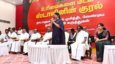 Centre treats farmers’ agitation in Delhi as a criminal activity: DMK MP Kanimozhi