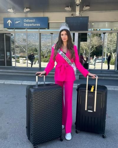 Andela Vukadinovic: Radiant In Pink, Ready To Shine At Miss World