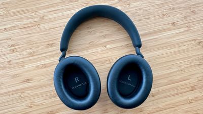 Sennheiser Accentum Plus review: A mid-range over-ear headphone that packs a punch