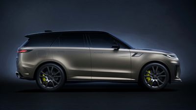 Cowards: Range Rover Won't Make Wheels Bigger Than 23 Inches