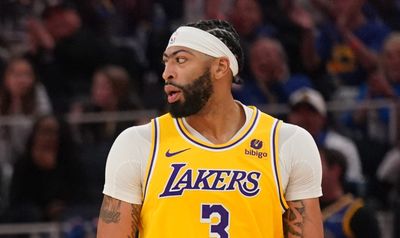 Ham: Anthony Davis lost his voice, which hurt the Lakers’ defense