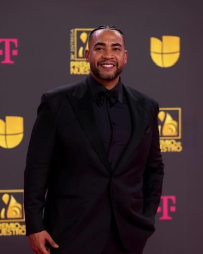 DON OMAR: A Stylish And Grateful Reflection